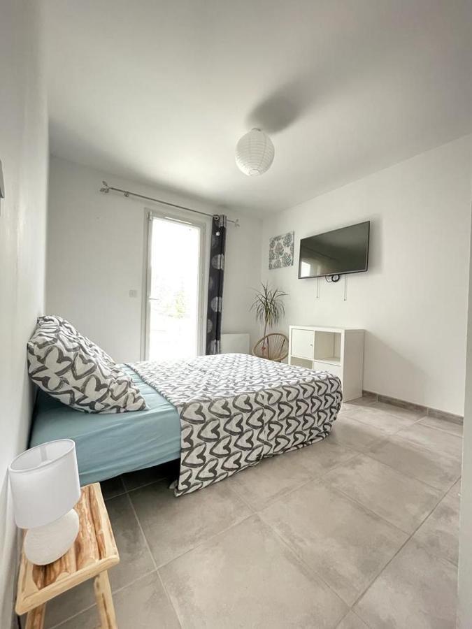 Villa Avec Piscine Cuers Dış mekan fotoğraf