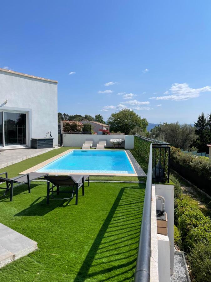 Villa Avec Piscine Cuers Dış mekan fotoğraf